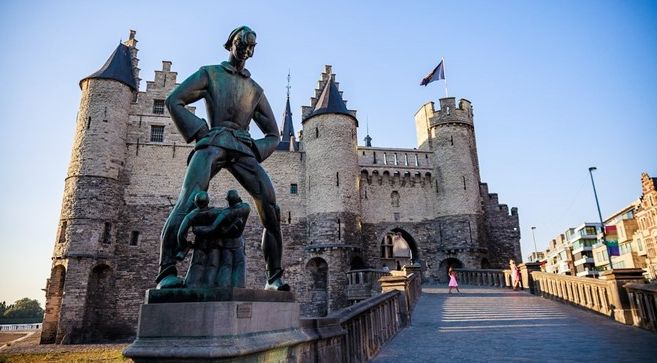 GR565/4 – Sniederspad